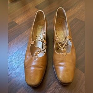 Vintage Leather Mary Jane | Handcrafted in Italy fit like a 9